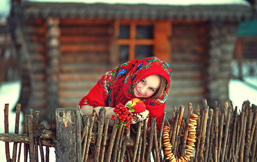 Sexy girl Women in Slavic costumes in Jeddah