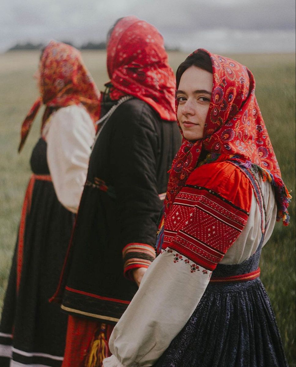 Women in Slavic costumes in Jeddah