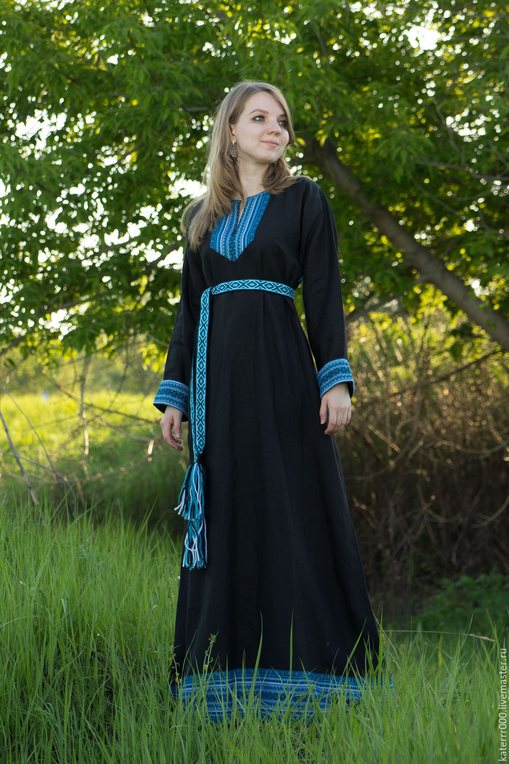 Women in Slavic costumes in Jeddah