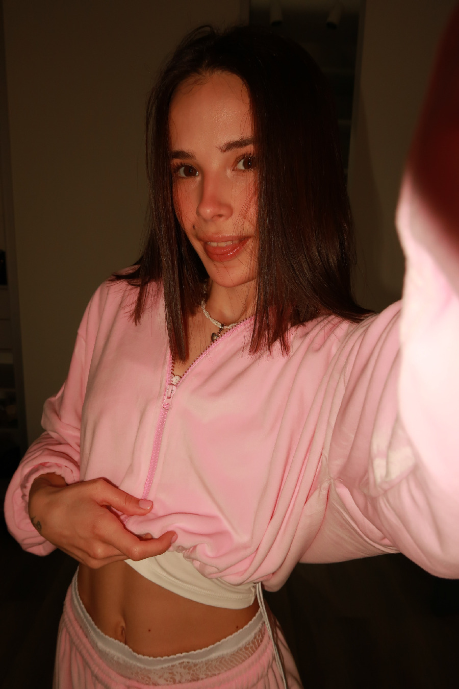 Tina brings the glow — live moments in Jeddah